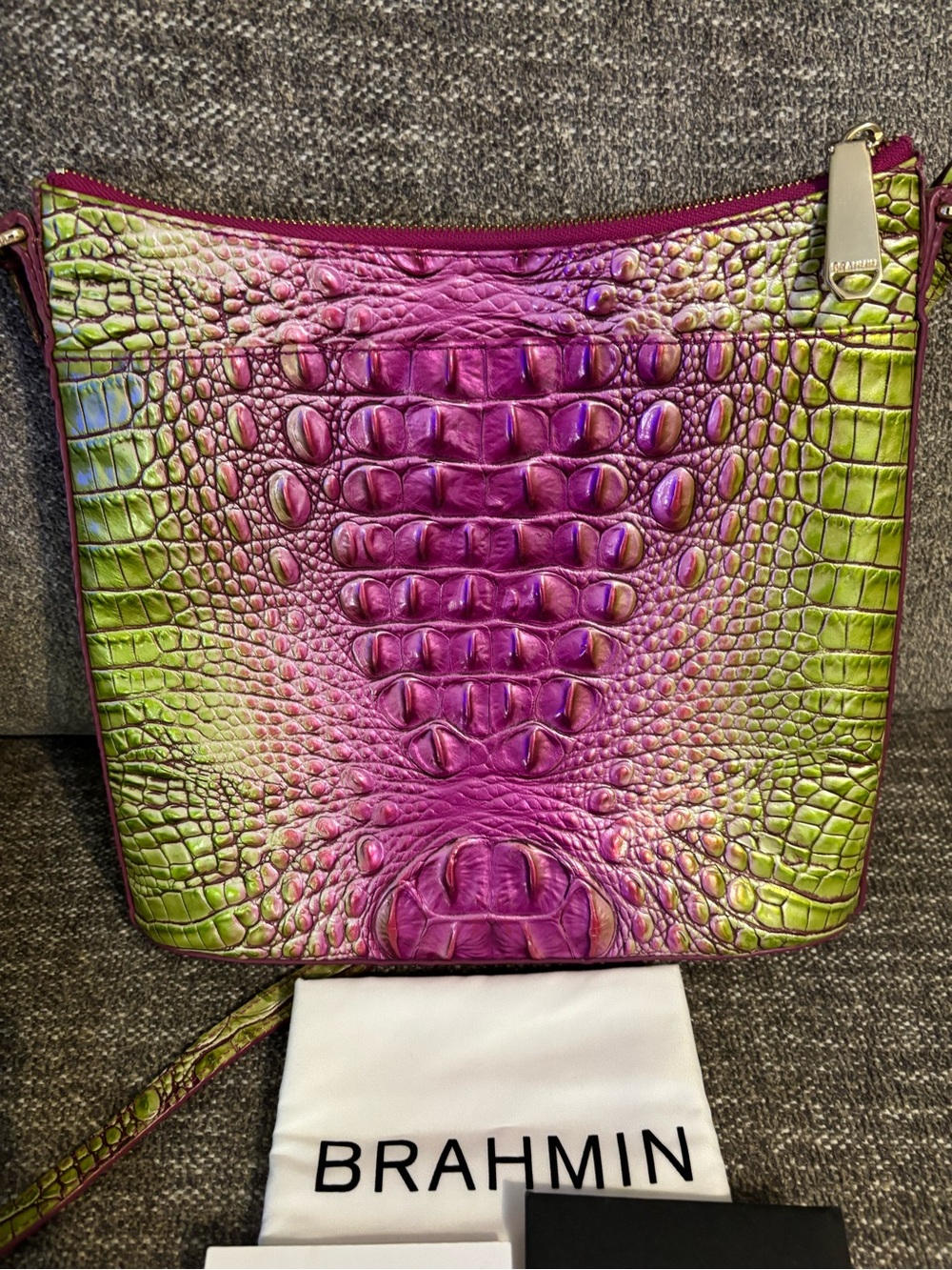 🌟Brahmin🌟 Limeade Ombré Melbourne Katie Crossbody and Credit Card Wallet - Picture 5 of 16